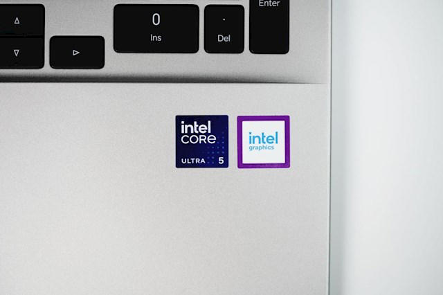 全球首获SGS六年耐用认证！荣耀X16 Plus 2026图赏