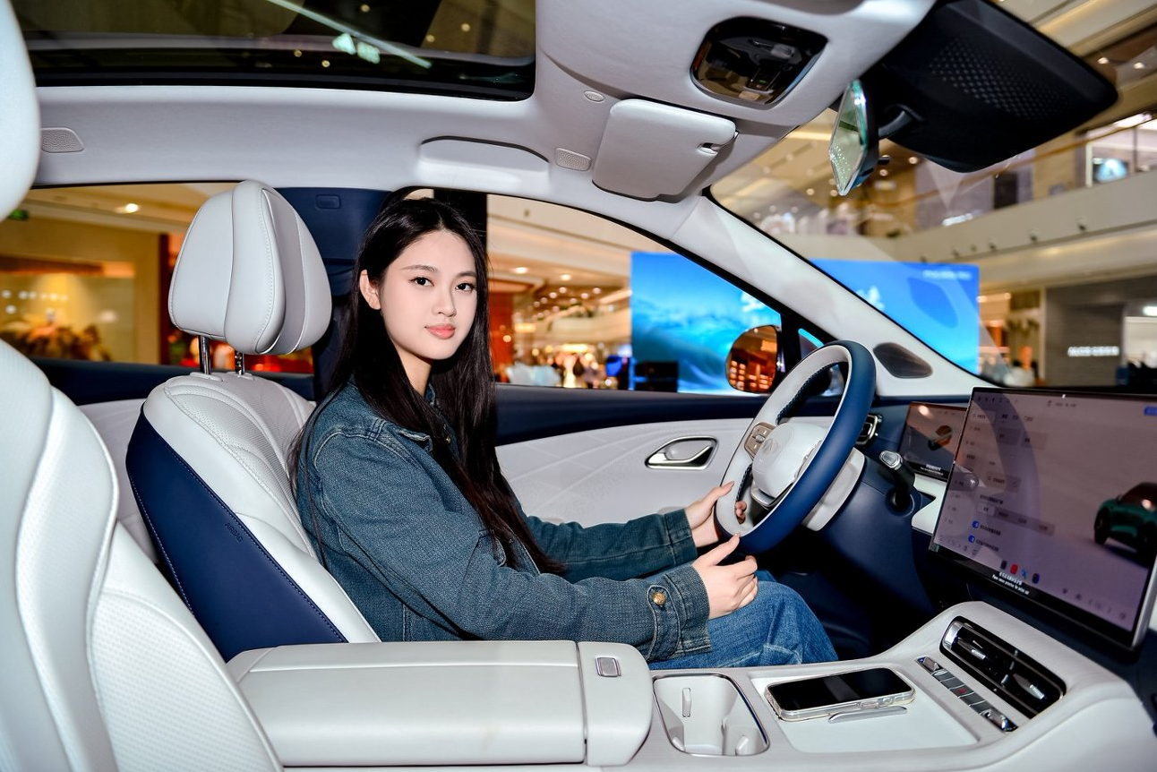 智美大五座SUV“空间革命”领潮而来 风云T9L武汉上市品鉴会圆满落幕