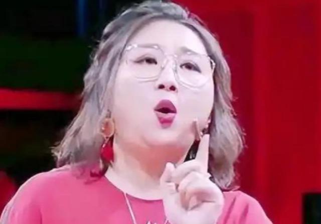 离婚两年之后，傅首尔成功减肥40斤，如今的她完全专注于提升自己
