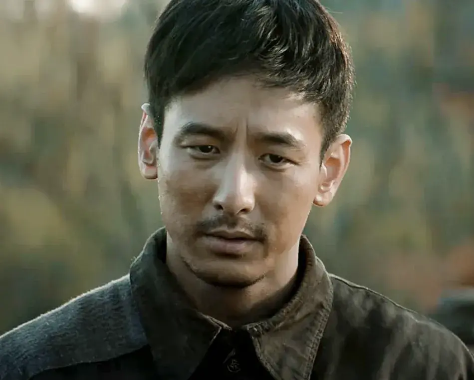 一年一部大爆款，可惜都是配角，但凡让任彬演回男主，他早就火了