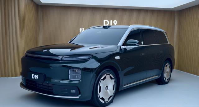 麻烦零跑D19，就不要“碰瓷”比亚迪大唐了！