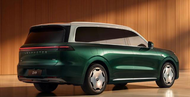 麻烦零跑D19，就不要“碰瓷”比亚迪大唐了！