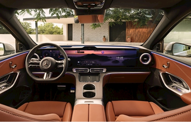 车主集体吐槽全触控难用！奔驰负责人承诺未来车型将保留实体按键