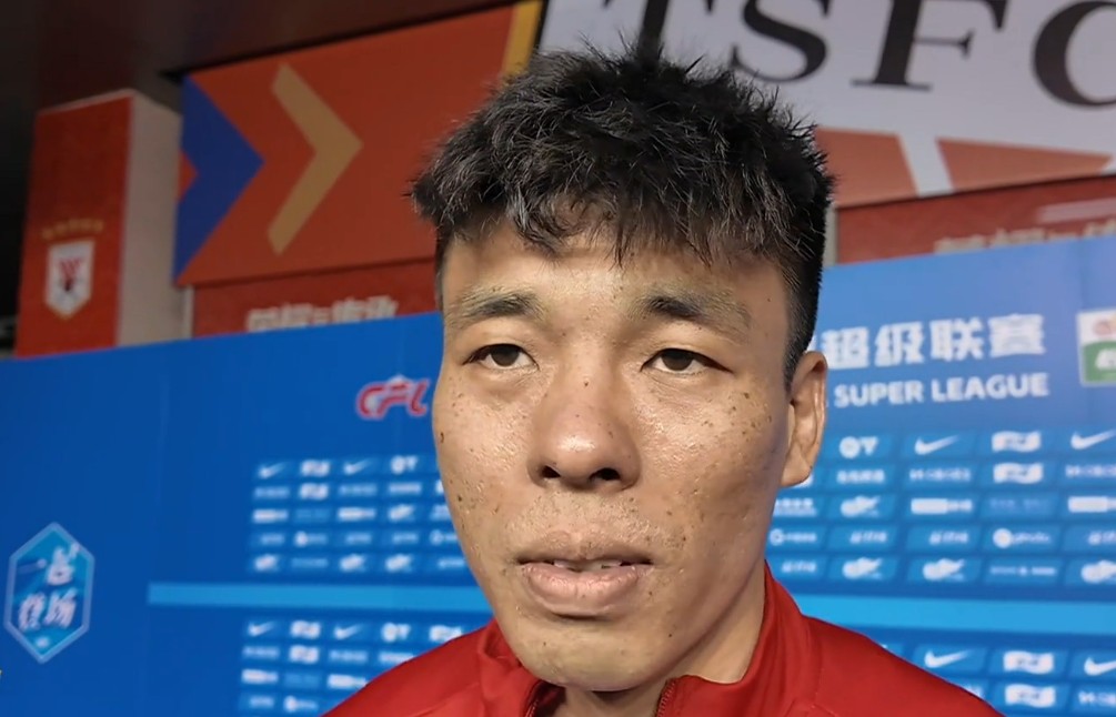 李帅：穿上这件球衣不是为了别的，而是一种责任