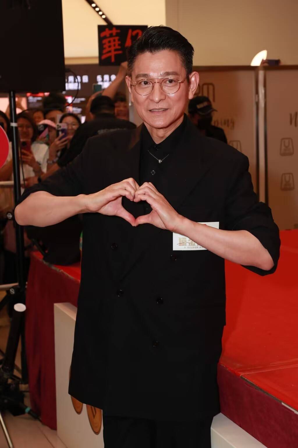 Ů��˵���Ұ������»�����ͬѧ����������������Ӧ���ˣ�������ϵ���