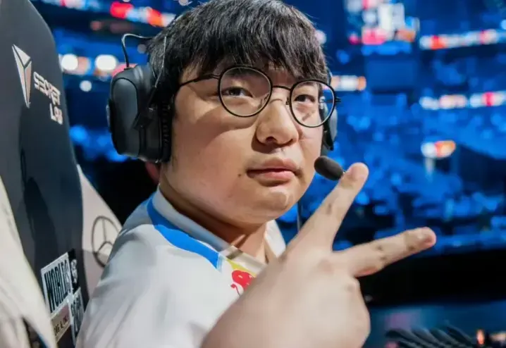 BeryL评选最喜欢的LPL选手，3位是退役的RNG选手，两位BLG选手
