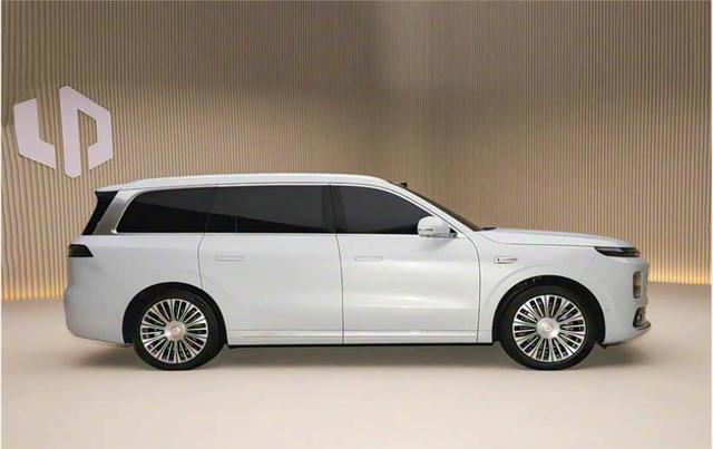 大型SUV会取代MPV吗？从零跑D19和理想L9开始说起