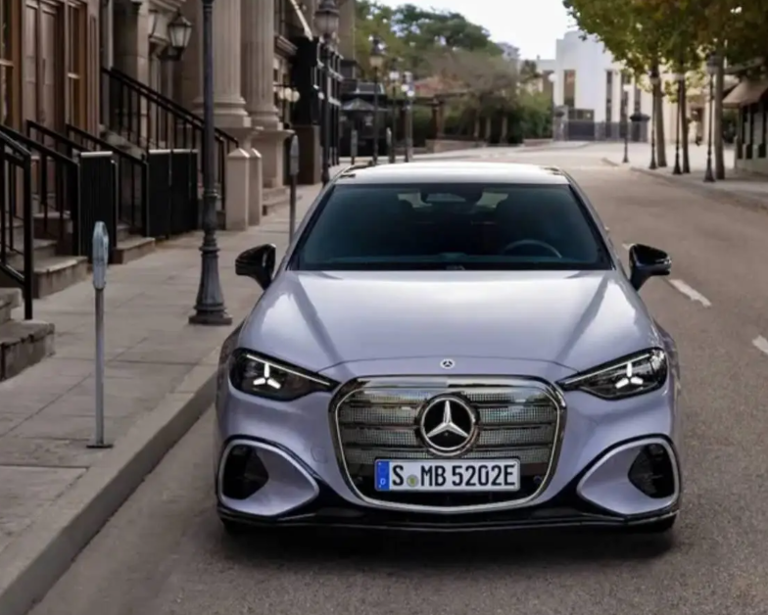 梅赛德斯-奔驰全新纯电C级车全球首发，续航最高762公里