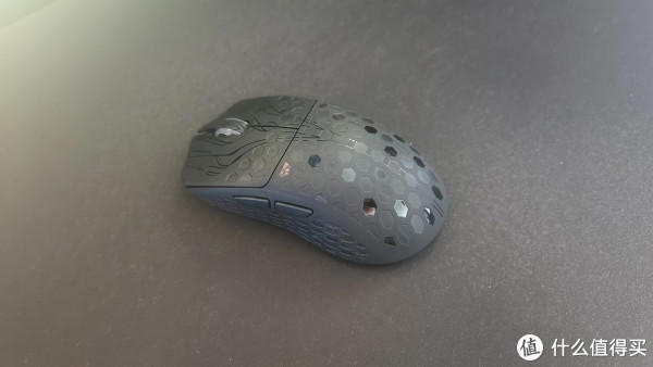 LM7AIR双8K碳纤维无线电竞鼠标，500元数码礼物