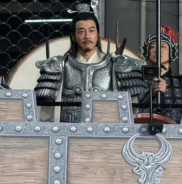 何润东霸王翻红后，虞姬也要火了，14 年前的红利依旧能打