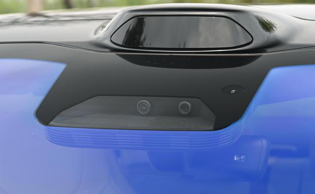 26款蔚来ET5，纯电续航740公里，轴距2888毫米，8295+激光雷达