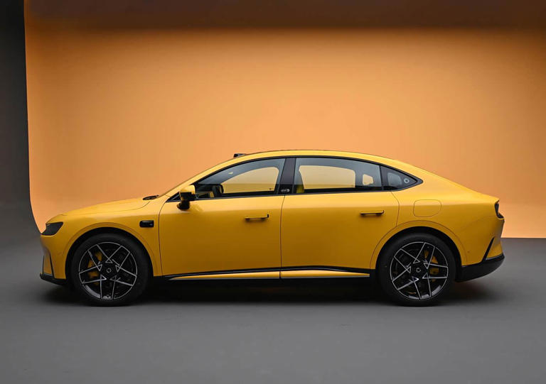 全新奔驰smart轿跑即将上市！运动外观+激光雷达，综合续航1810km