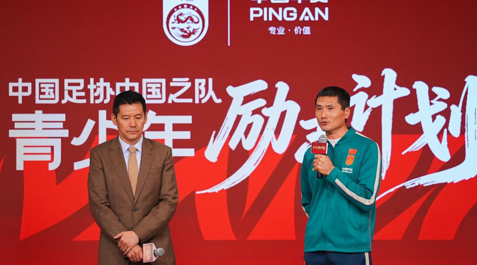 从试训和委培开始 杨晨和邵佳一回忆在德国踢球的日子