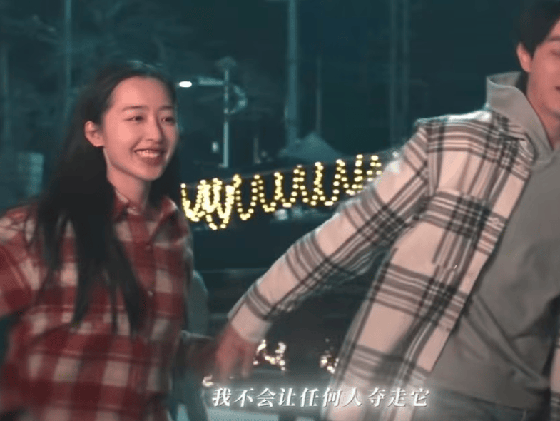 《方圆八百米》：邓恩熙只凭一张脸，让多少圈内浓妆女明星脸红了