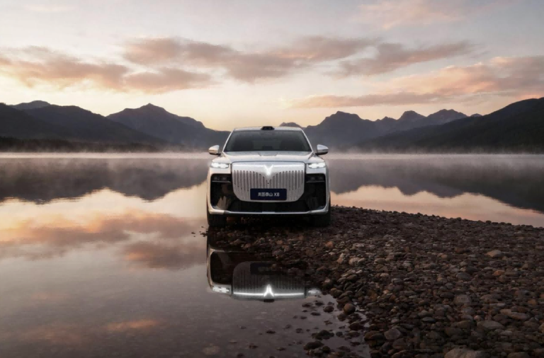 预售53分钟破1.5万台，泰山X8能否搅动30万级8系SUV战局？