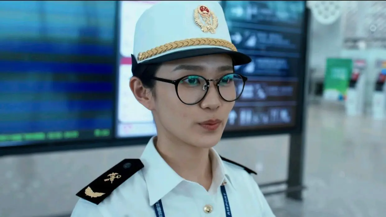 《金关》第12集剧情强行增加感情戏份，简直是画蛇添足，令人反感