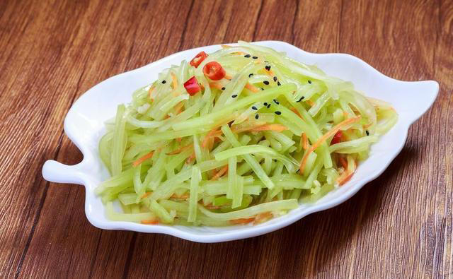 男人想强壮不虚胖? 建议：多吃这5样，低脂高蛋白吃出好身材