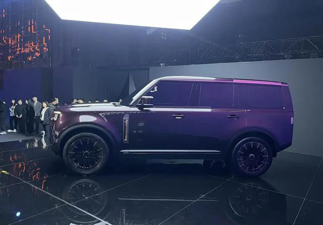 国产“大G”上新了！北京81 VS 城市猎人，硬核直男座驾看看它俩！