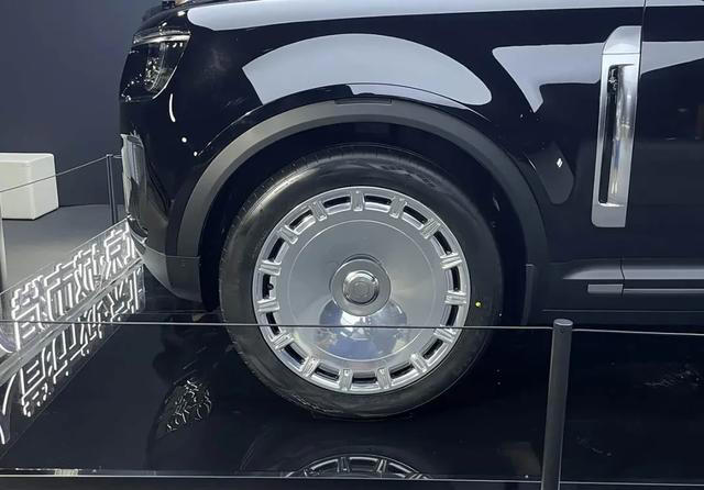 国产“大G”上新了！北京81 VS 城市猎人，硬核直男座驾看看它俩！