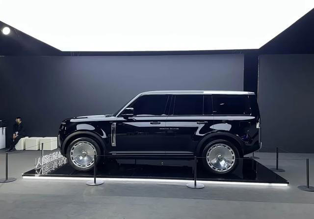 国产“大G”上新了！北京81 VS 城市猎人，硬核直男座驾看看它俩！