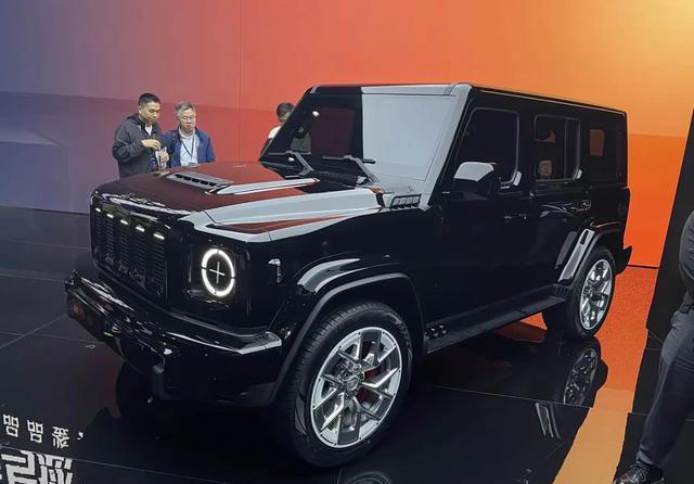 国产“大G”上新了！北京81 VS 城市猎人，硬核直男座驾看看它俩！