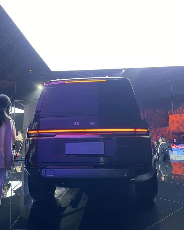 国产“大G”上新了！北京81 VS 城市猎人，硬核直男座驾看看它俩！