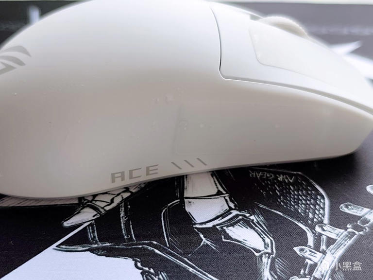 鼠标界鼎力久已，罗技自折一足！另外两家的旗舰鼠标怎么选？