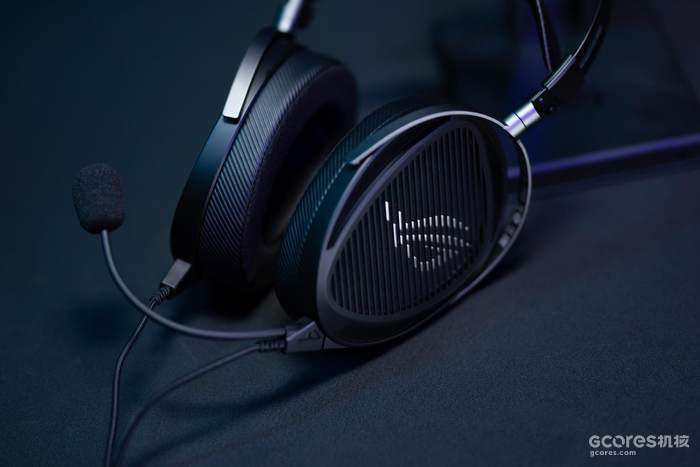 这个耳机小贵但很爽，纯血电竞植入HiFi基因，实测ROG臻世