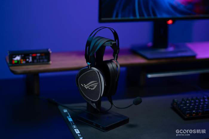 这个耳机小贵但很爽，纯血电竞植入HiFi基因，实测ROG臻世