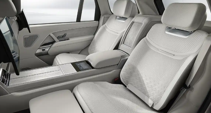 路虎揽胜SV Ultra版官图发布！网友直呼：全新巅峰之作