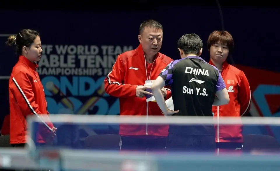 中国女乒大捷! 3-0、3-1、3-2，孙颖莎、王曼昱、王艺迪击败韩国晋级4强