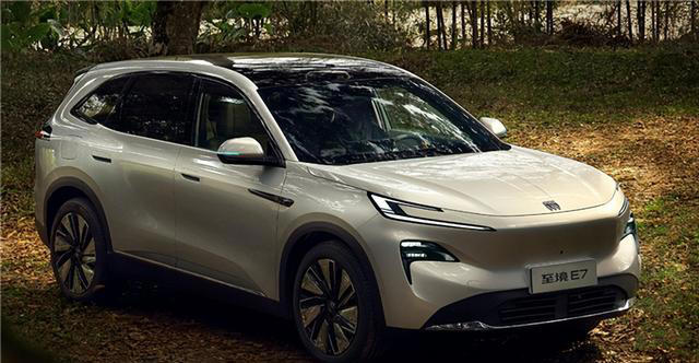 别克至境E7交付破5000台：15.49万起 全系标配42项豪华配置