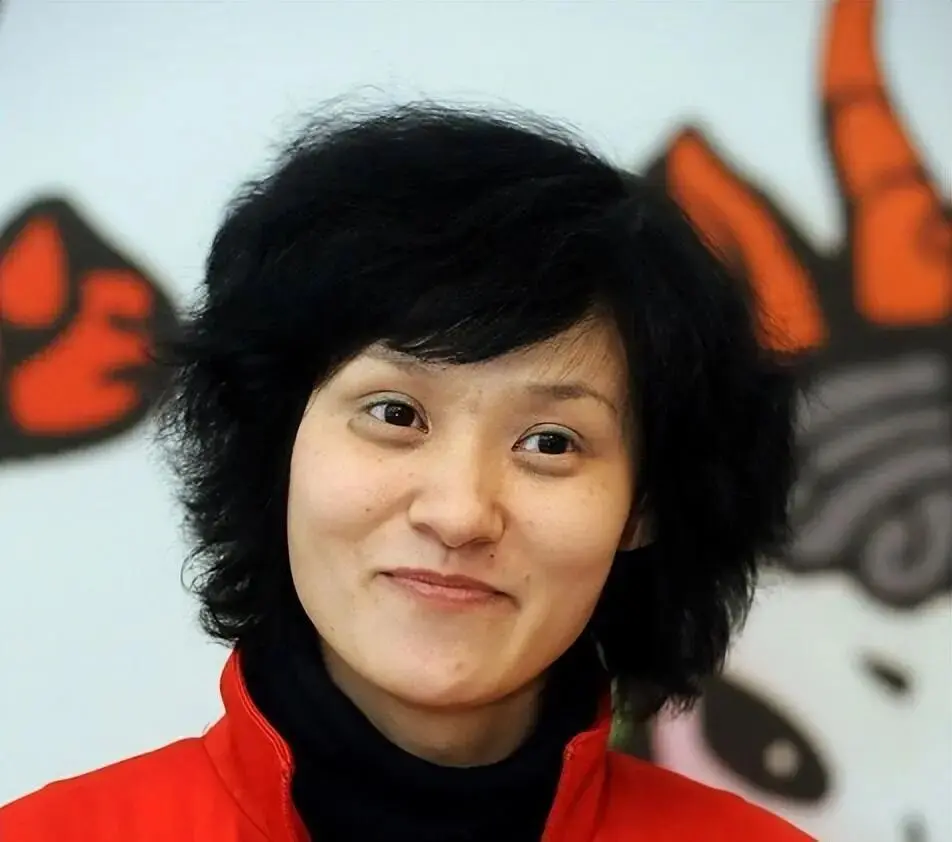 55岁高敏近况曝光!再婚带儿子嫁给大10岁教授，如今婚姻很幸福