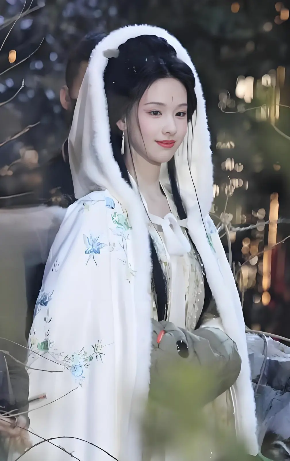 郑晓龙《红楼梦》选角：白鹿宋祖儿李一桐演配角，3个主角是新人