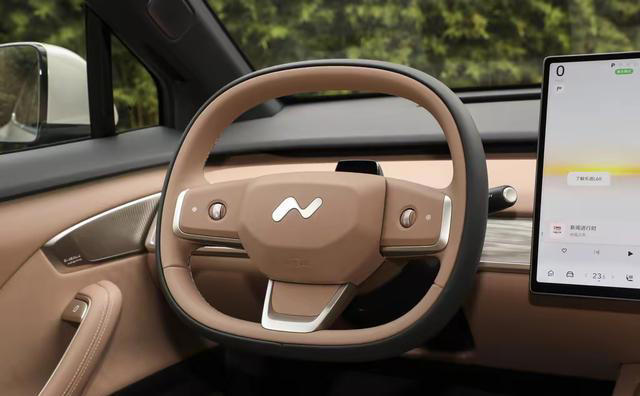 20万级纯电SUV“家用卷王”来了！900V架构+3分钟换电，太香了！