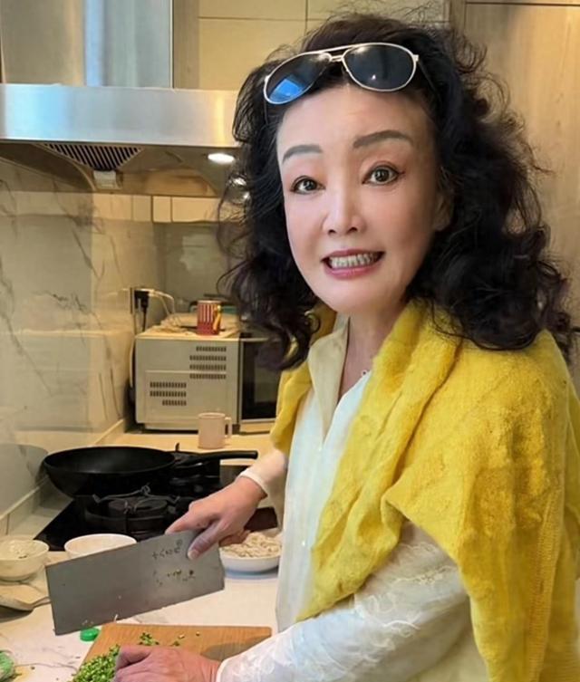张兰给小箖儿过生日的机票都订了，小汪宝儿的百日宴呢?