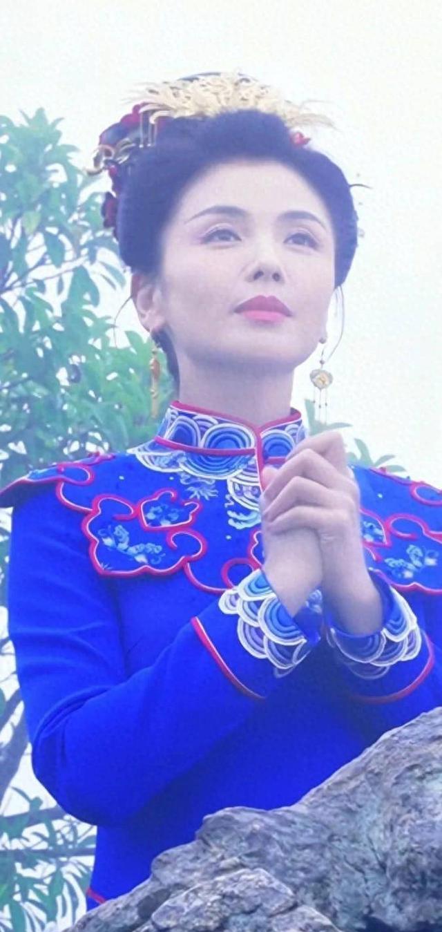 刘涛现身妈祖诞辰：内娱唯一天庭编制演员，福建人见了真会拜？