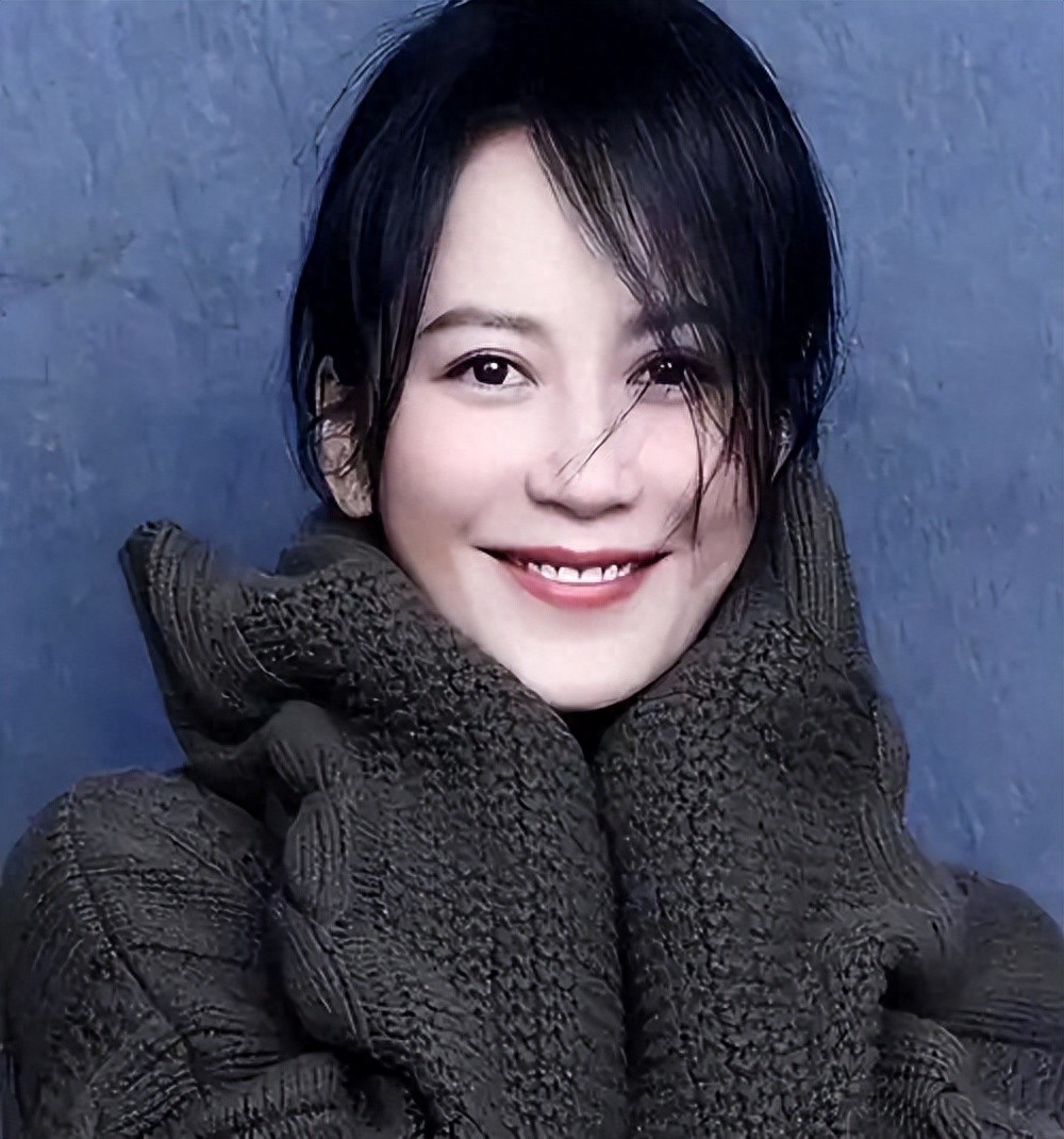 不结婚怎么办？55 岁至今单身的俞飞鸿，如今给出了答案
