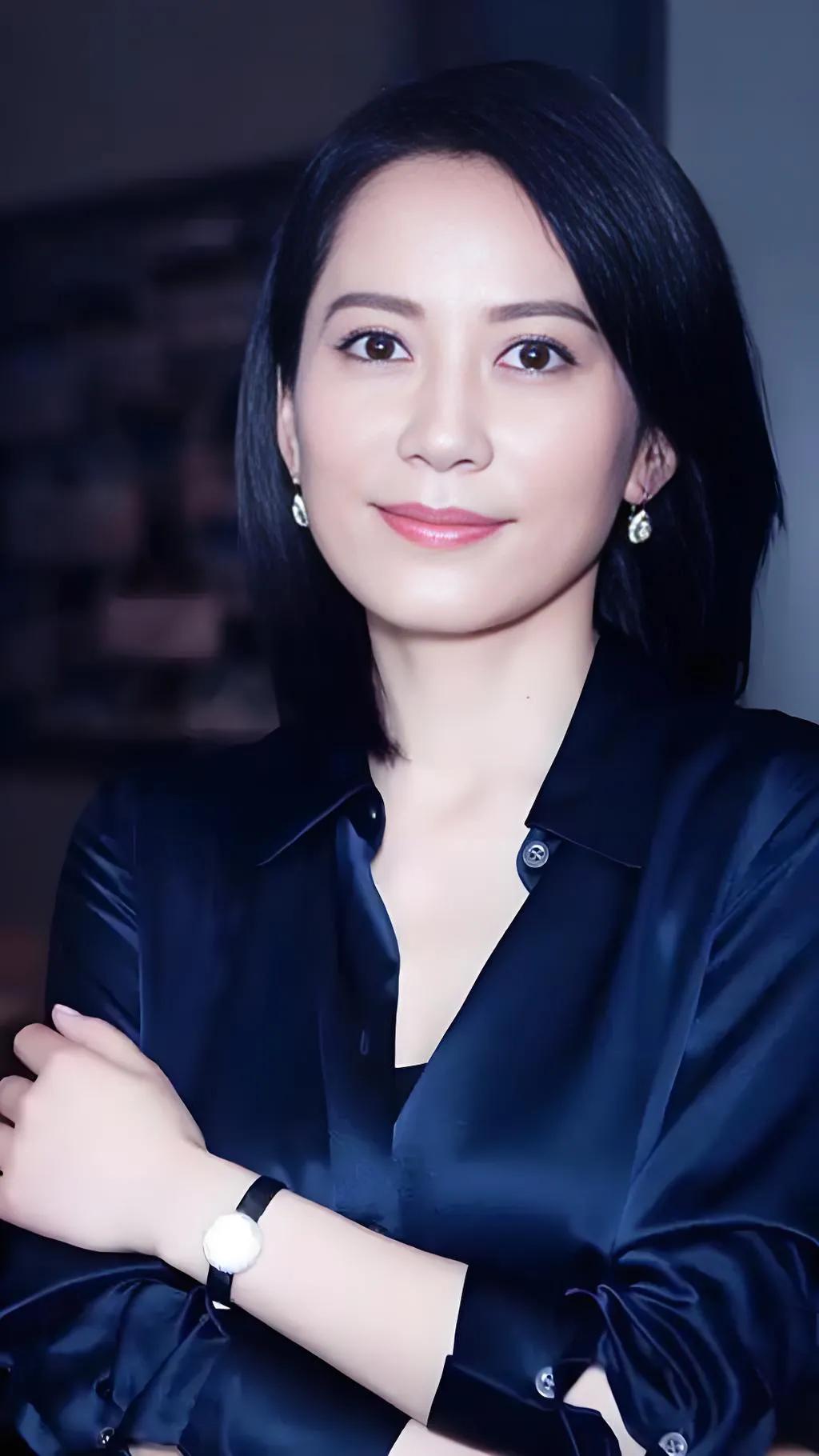 不结婚怎么办？55 岁至今单身的俞飞鸿，如今给出了答案