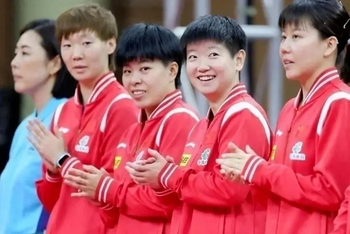 中国女乒大捷，3-0、3-0、3-0，世界第一孙颖莎、蒯曼、王艺迪开门红