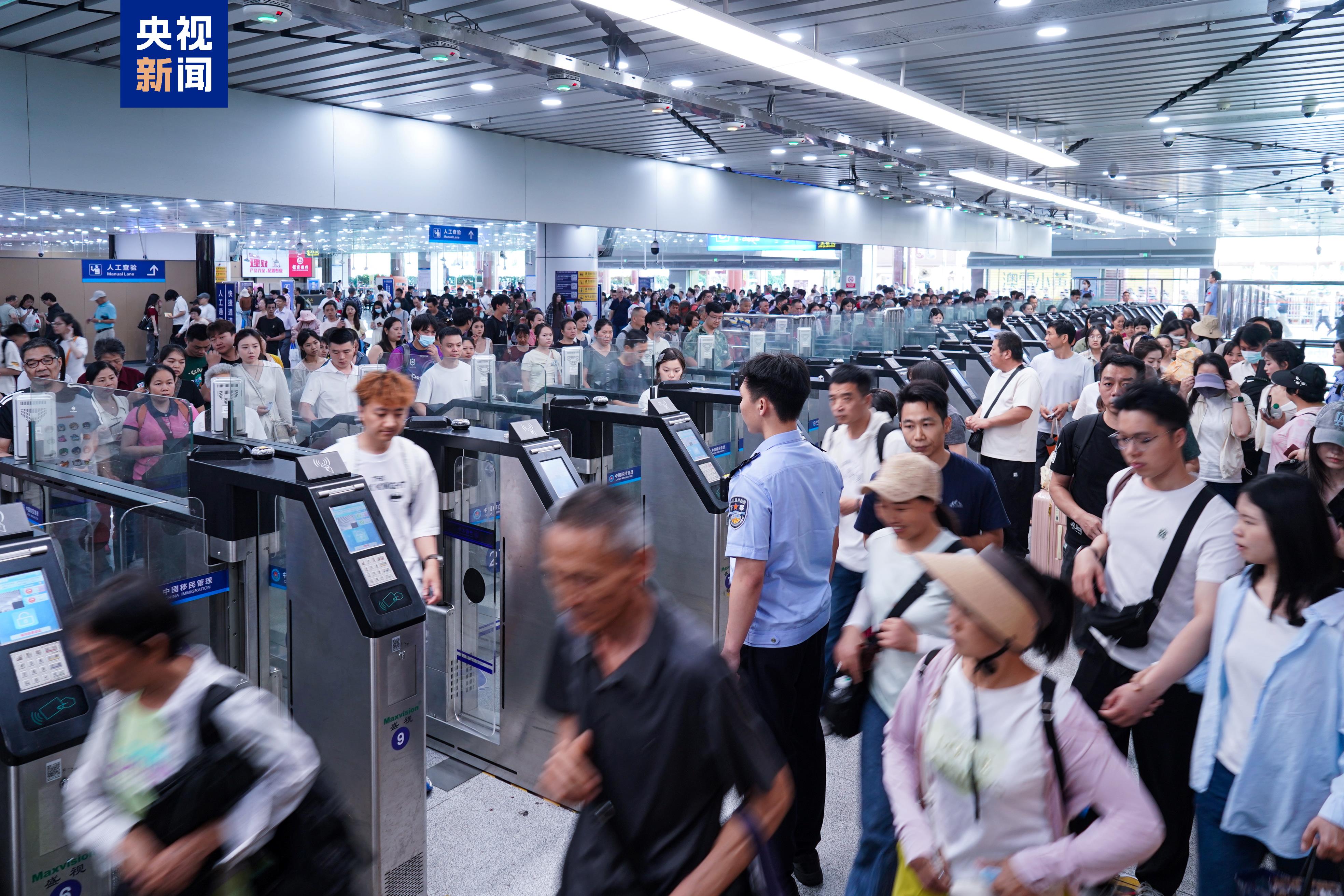 “五一”短途跨境游再迎热潮，拱北口岸三天迎客超123万人次
