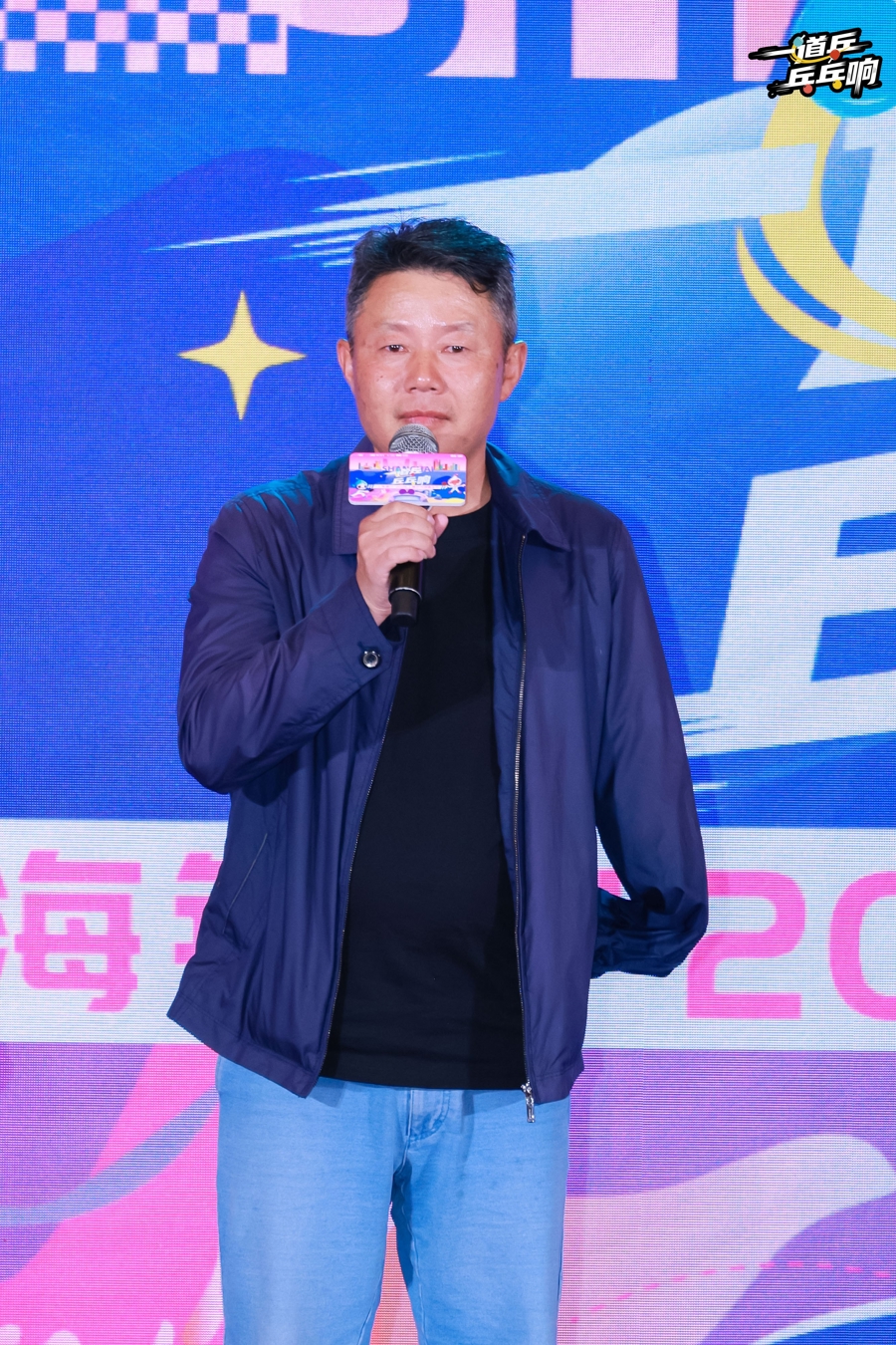 见到偶像邓亚萍，体育传递爱的力量