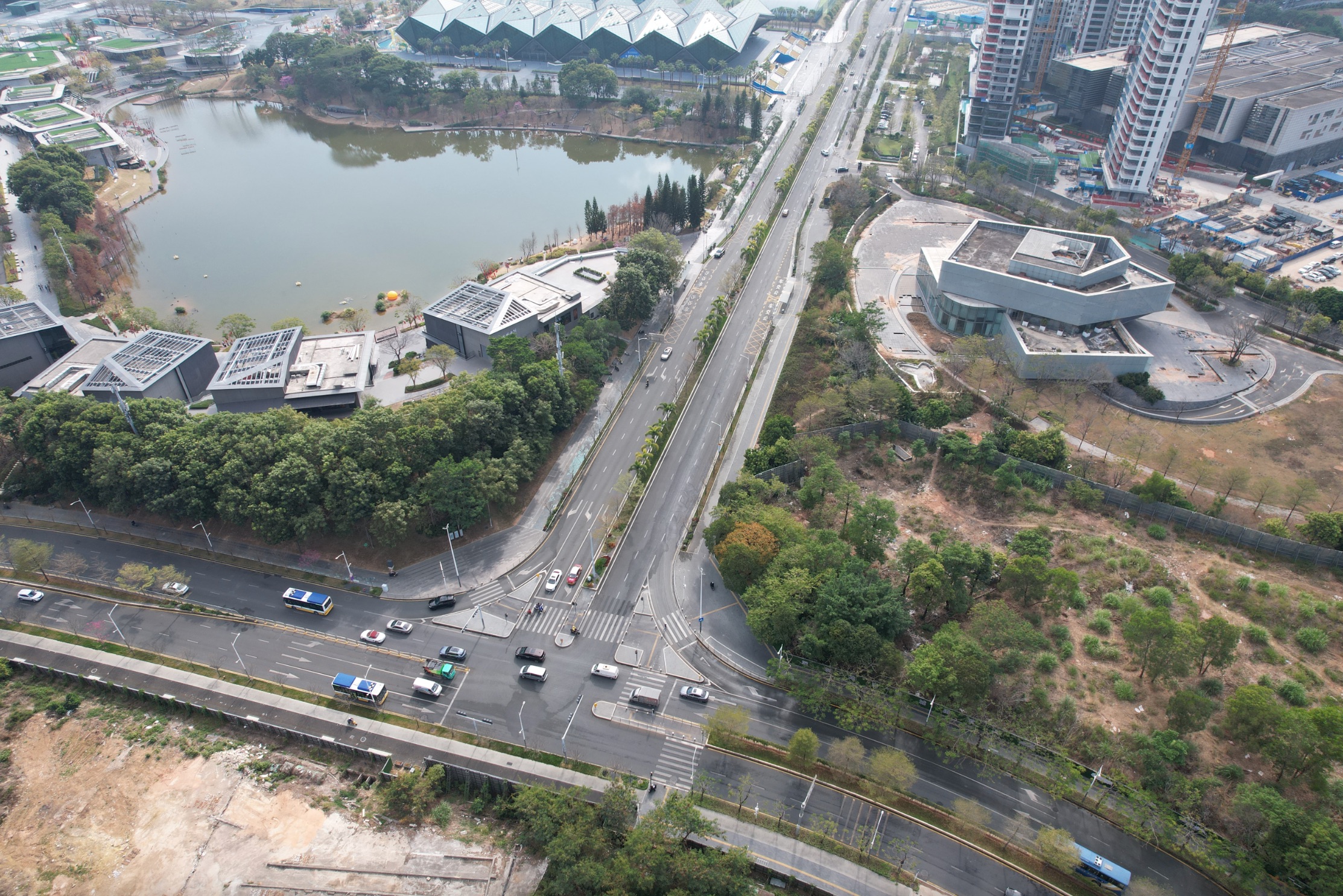 前“深圳第一高楼”地块复活，华润置地70.45亿接盘深港国际中心，世茂曾豪掷239.43亿拿地