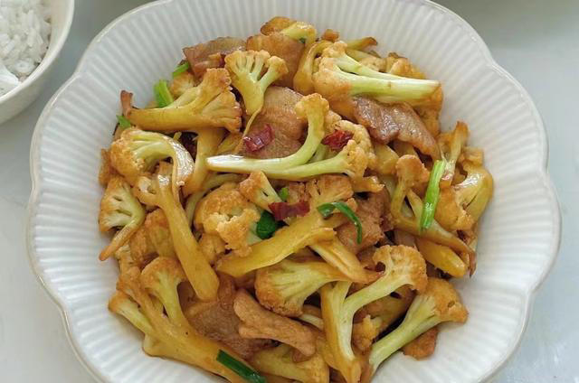 建议中老年人：生活别太节俭，多吃6种“高钾低钠”菜，身体强壮