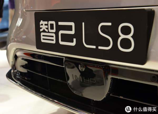 智己LS8凭啥热卖？20多万享百万级配置