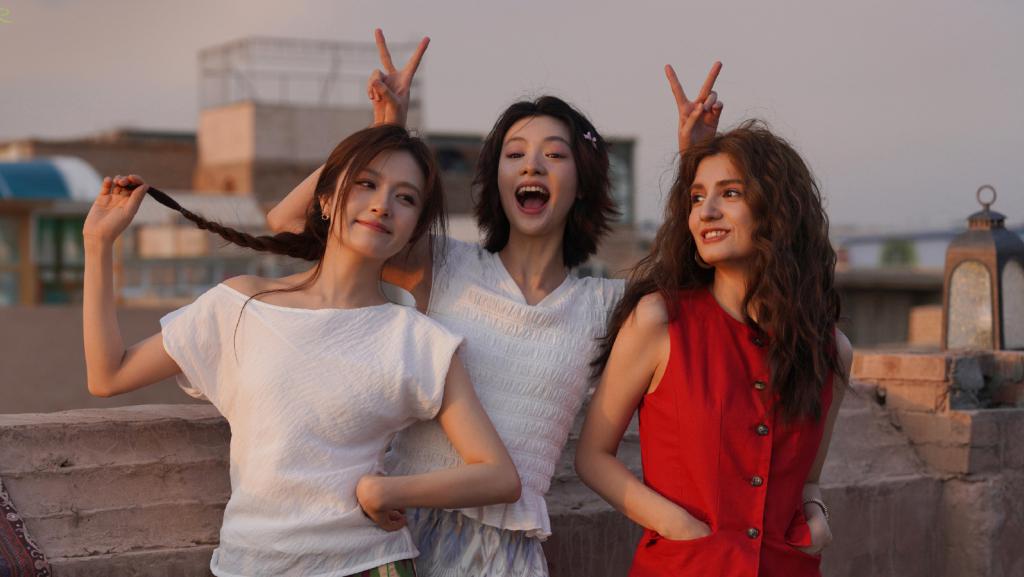 从余周周到夏孜，李兰迪的温柔与韧劲，才是最圈粉的底气