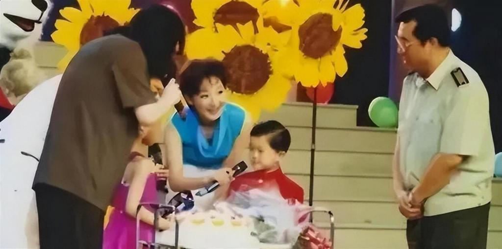 为出狱儿子改名换种人生，60岁的梦鸽，终于读懂了惯子如杀子