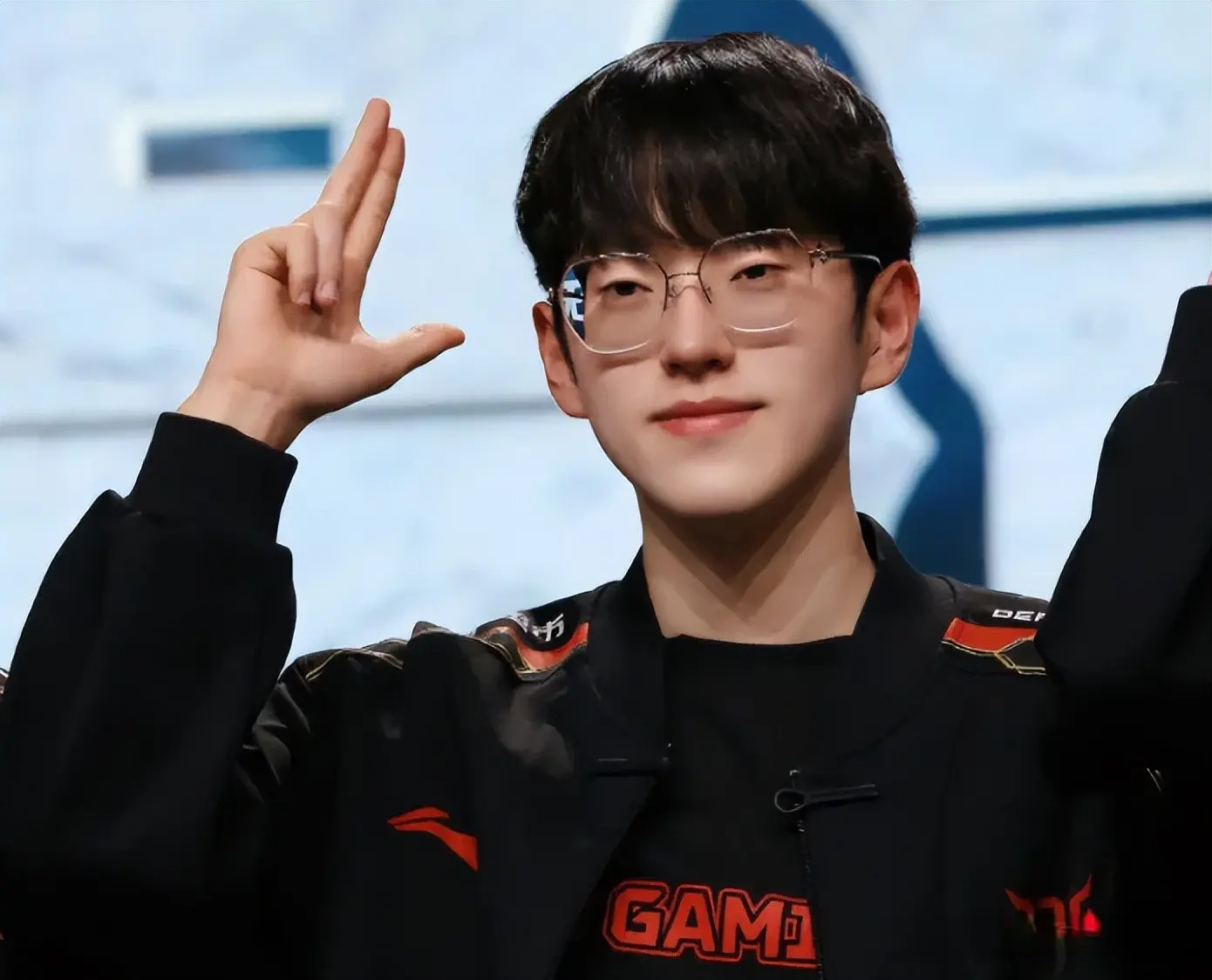Scout直言不可能回LPL，打了这么多年，被告到只剩下20万存款