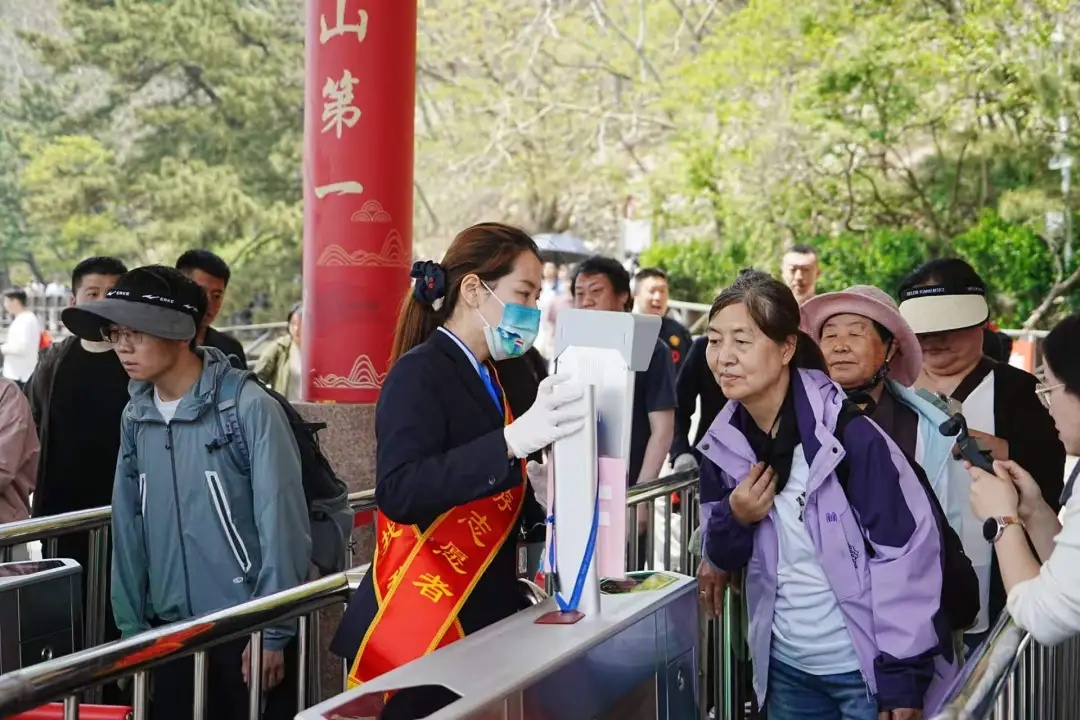 多家5A景区被点名通报！摆渡车为何成了景区&ldquo;刺客&rdquo;？