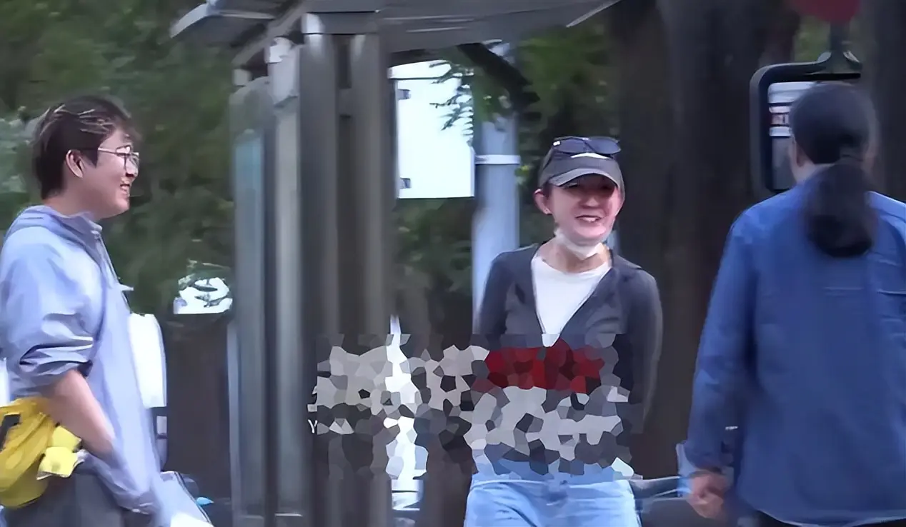 新疆女星热依扎被曝疑怀二胎，大女儿已6岁，生父早已真相大白